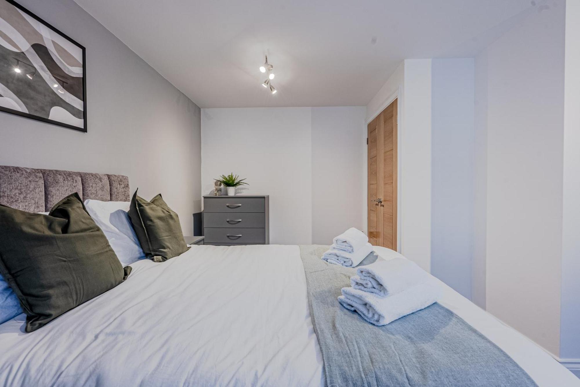Stunning Three Bedroom Townhouse In The Jewellery Quarter, Birmingham City Centre Sleeps 5- Free Parking Bagian luar foto